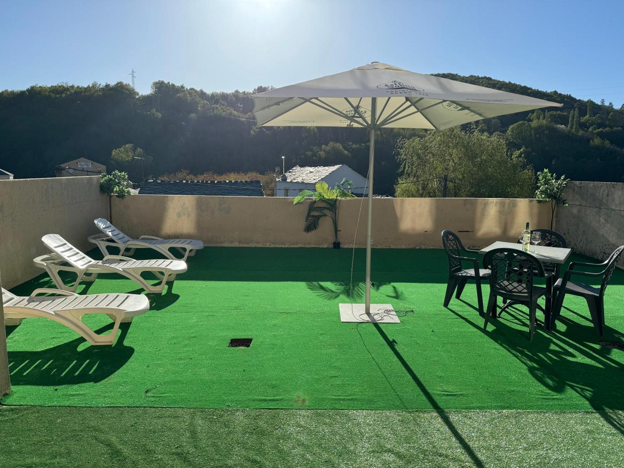 Triacastela Sunset Terrace Lejlighed Eksteriør billede