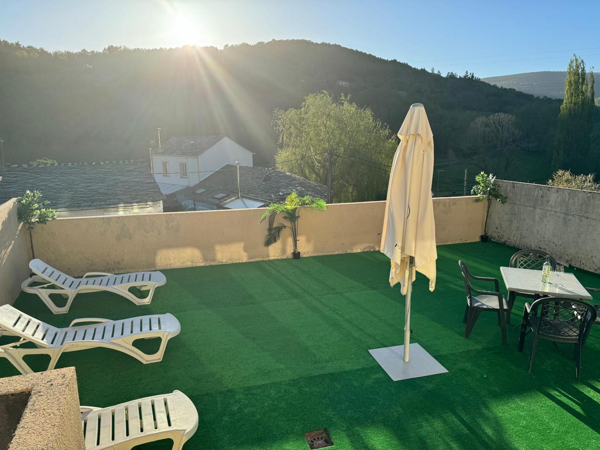 Triacastela Sunset Terrace Lejlighed Eksteriør billede